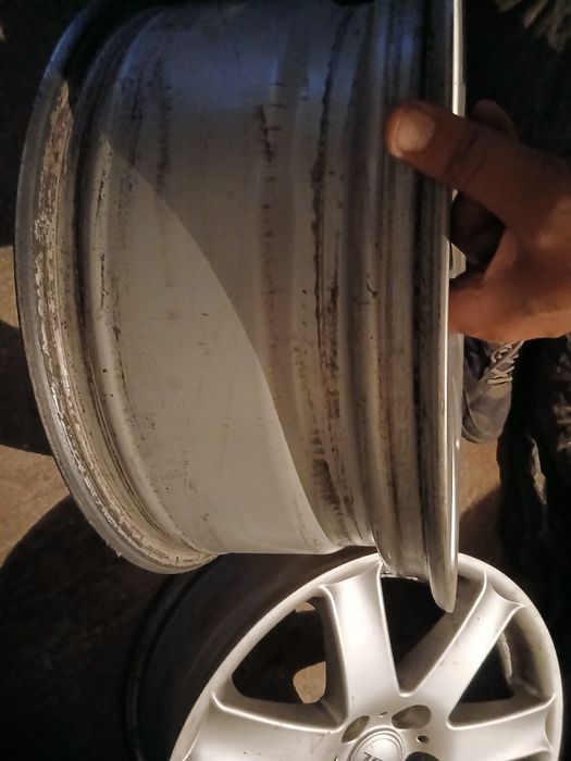 Продавам джанти 17-ки