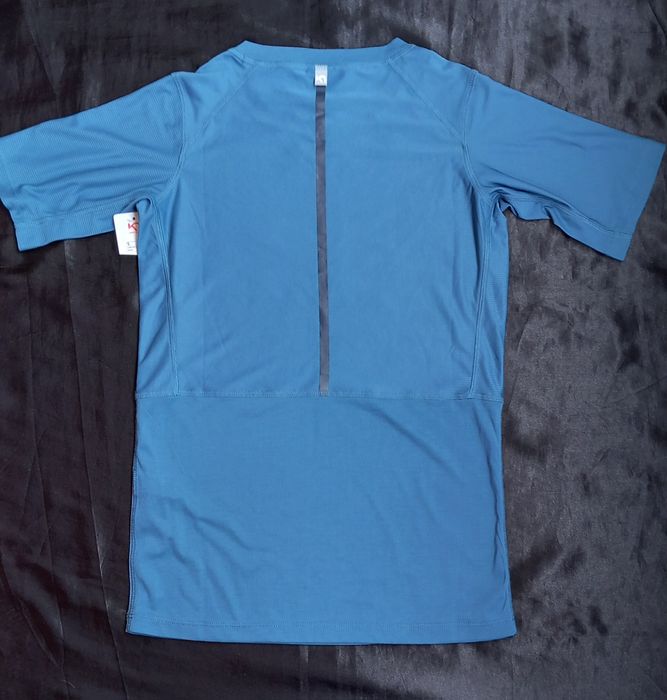 Nike, Carhartt, Kari Traa S дамски ветровки и нова тениска