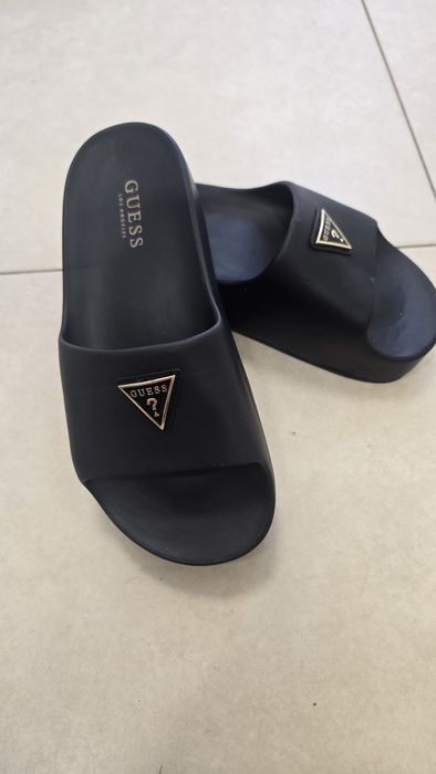 Оригинални чехли Guess