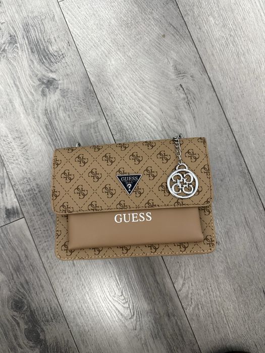 Geanta Guess de umar
