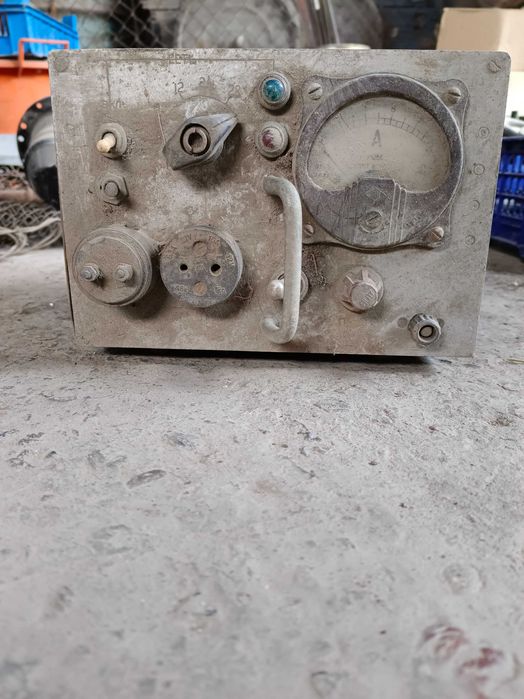 Зарядное устройство