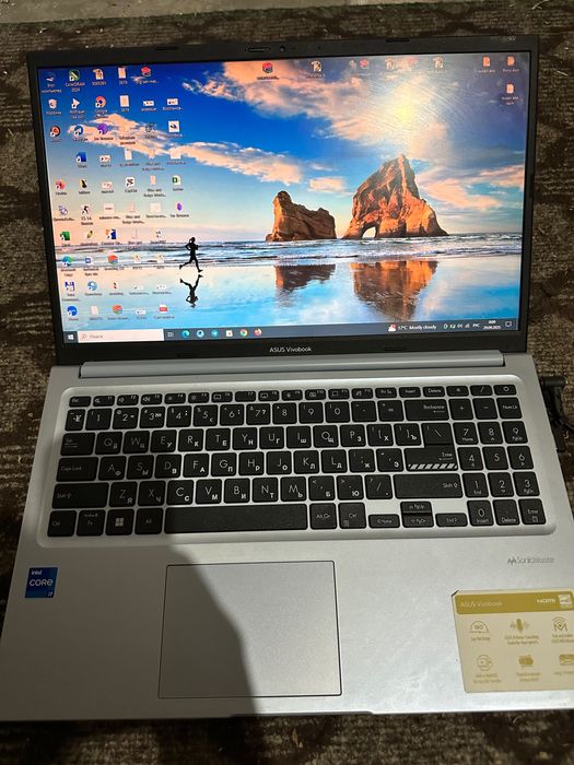 Asus vivobook cori7