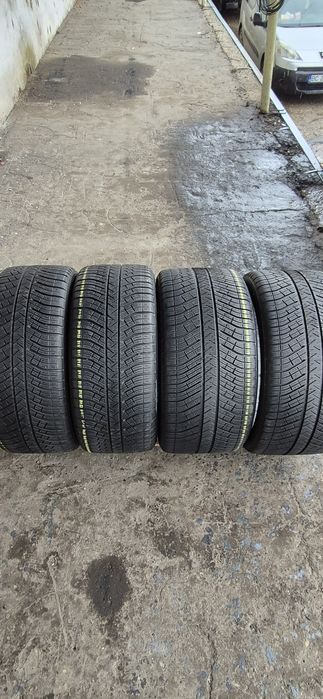 4 anvelope iarna Michelin,fata 275/40/21,spate 305/35/21,dot 2020-2025.Pretul este pe bucata.