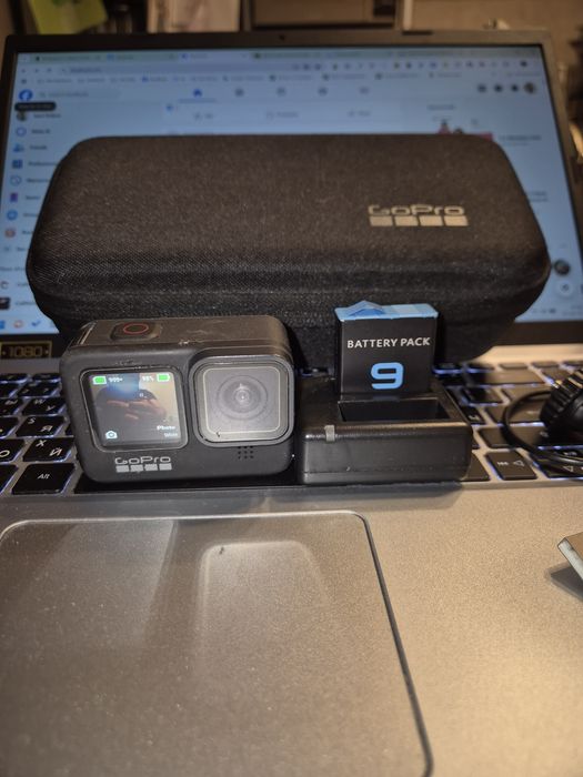Екшън Камера Go Pro 9 с 3 батерии и кейс