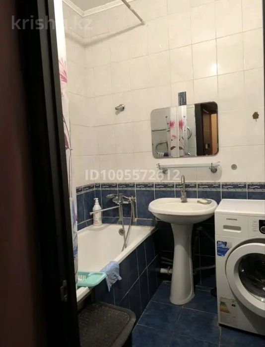 Ищу девушек на подселение Алматы срочнооо