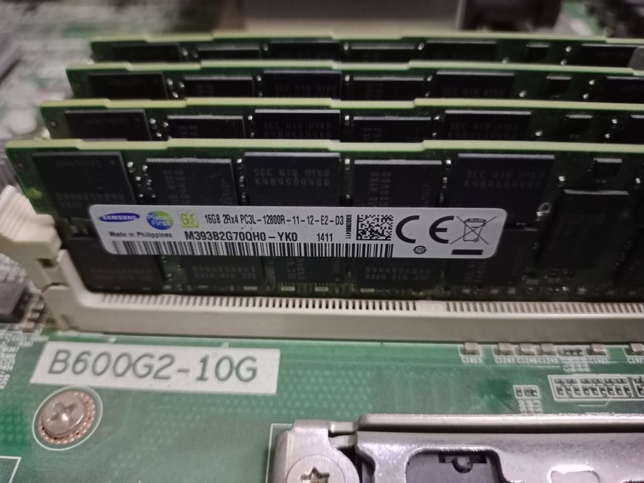 Продам сервер б/у. в рабочем состоянии