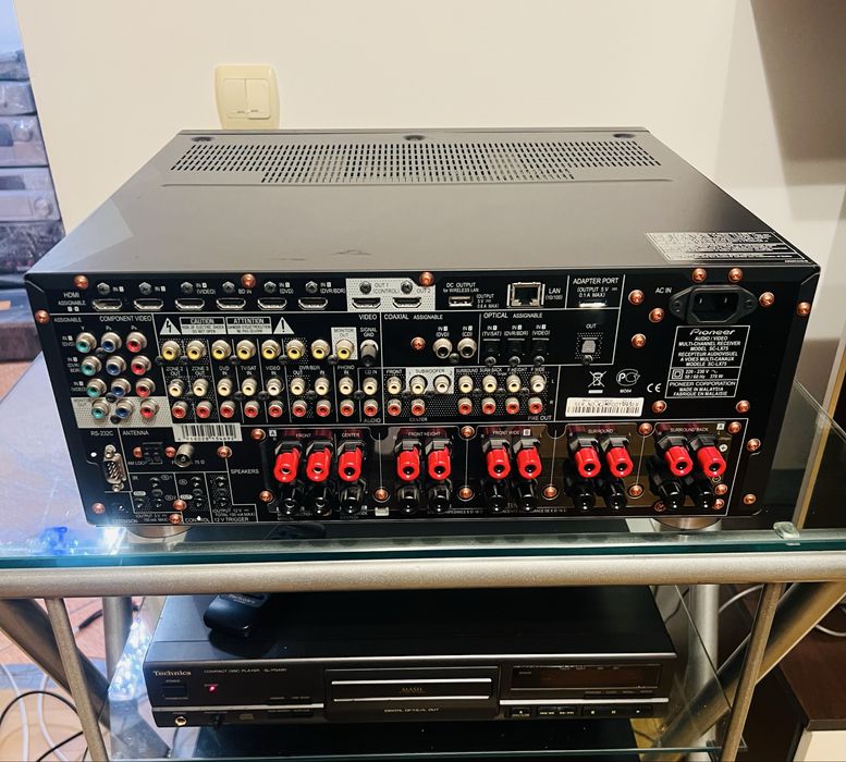 Receiver  9.2 Pioneer SC LX 75  180 W