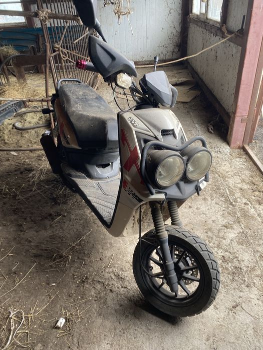 Скутер Vento tmec50qt-9a