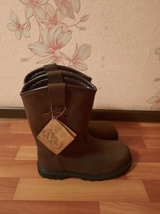 Продам сапоги рабочие. Кожаные. (Англия)