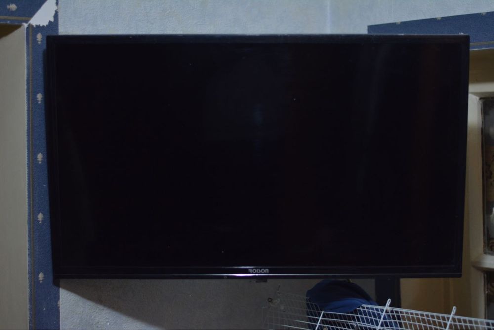 Продам телевизор Roison 32’