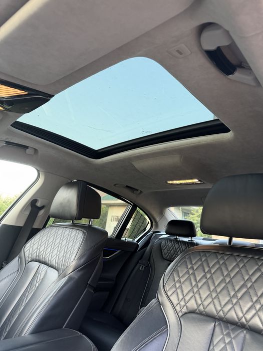 BMW 740D xDrive unic proprietar de 9 ani