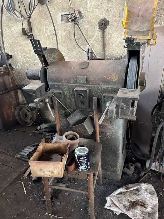 Продава се Промишлена сграда в с. Брезе, Област София-област - 12000 кв.м за 49 €/кв.м - Снимка #17