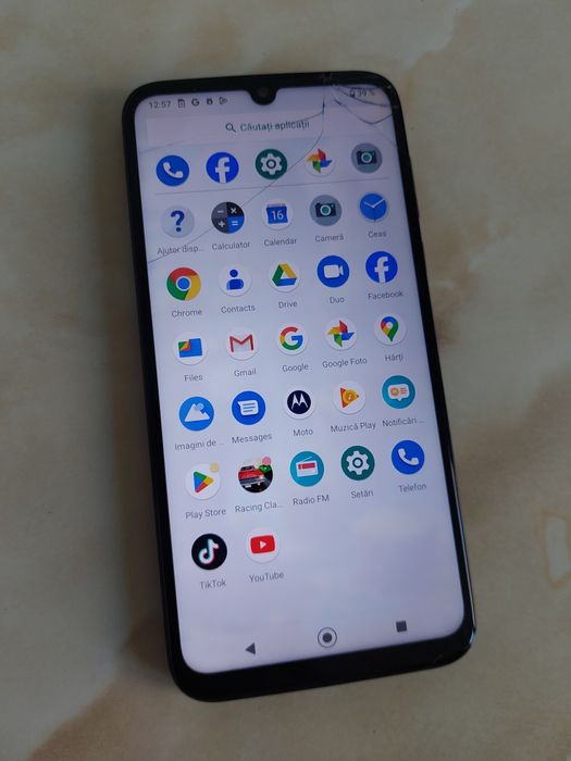 [G8+] Vând Motorola Moto G8 Plus 4GB/64Gb [perfect funcțional] //poze