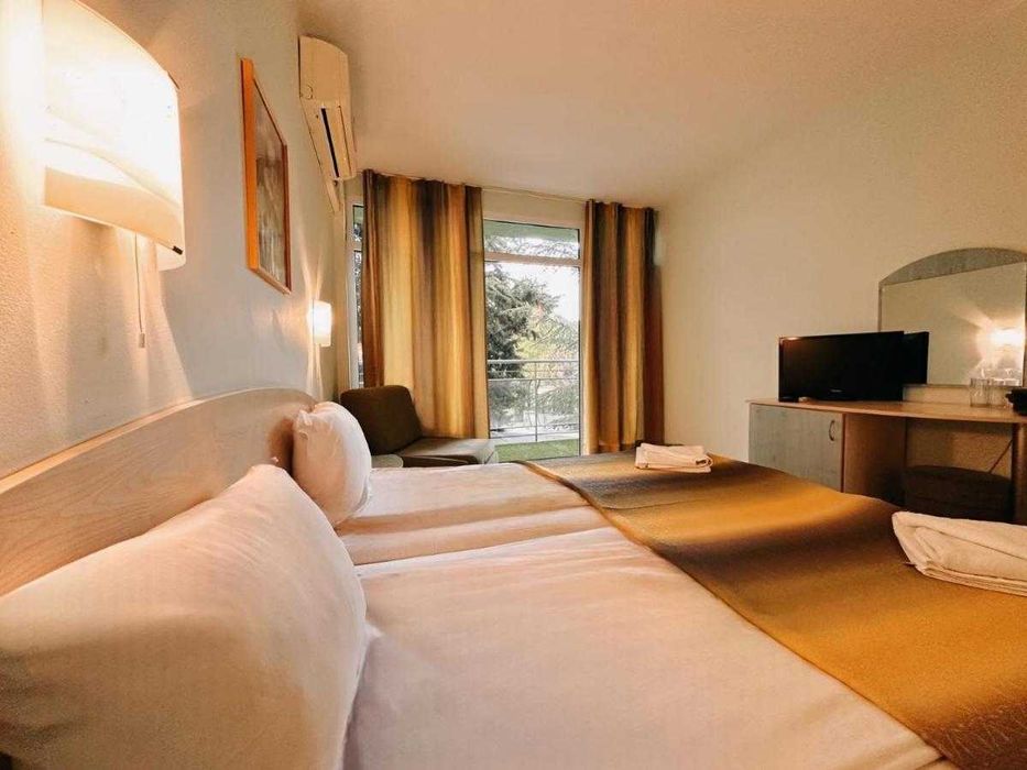 Продава се Хотел в к.к. Слънчев бряг - 5300 кв.м за 337 €/кв.м - Снимка #13