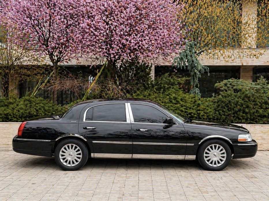 Lincoln Town Car 4.6l V8 242 cp