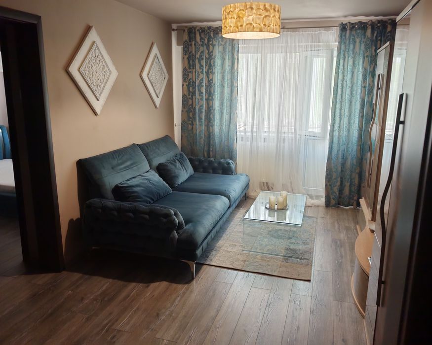 Închiriez apartament regim hotelier