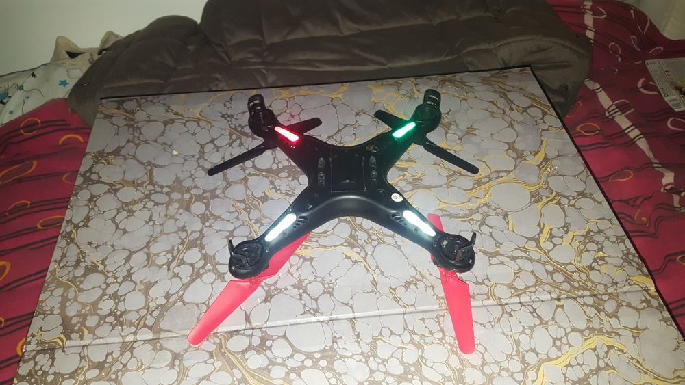 Drona idrive fara telecomanda