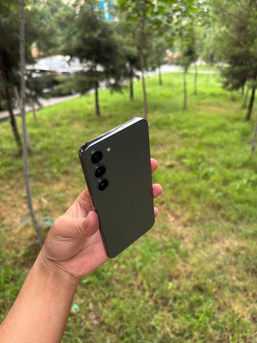 SAMSUNG S23 plus