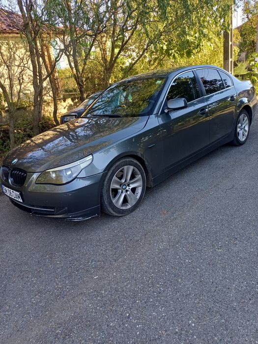 Vând  mașină  BMW SERIA 5