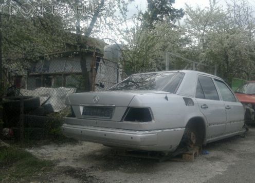 Продавам Мерцедес 124/ 136 коня