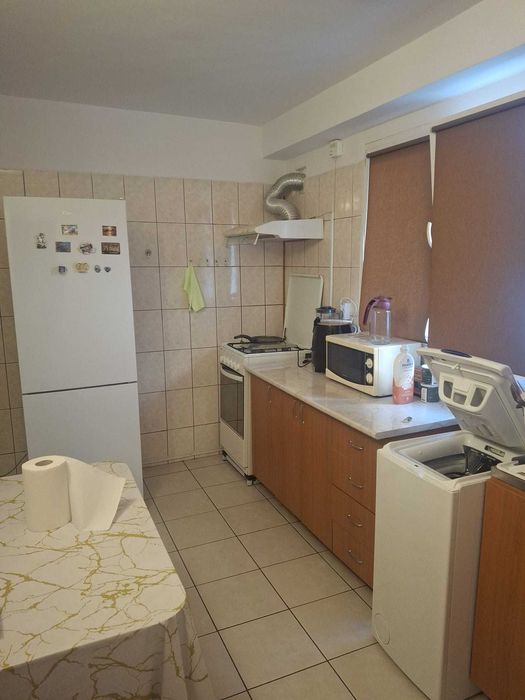 vand apartament 2 camere,direct propietar