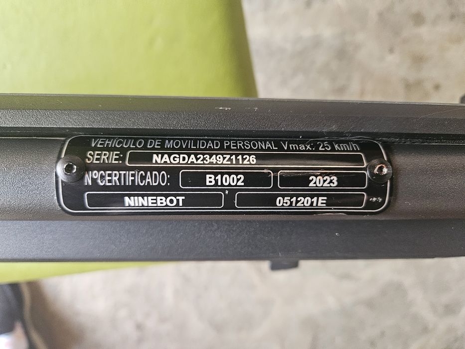 Електрическа тротинетка Segway F2