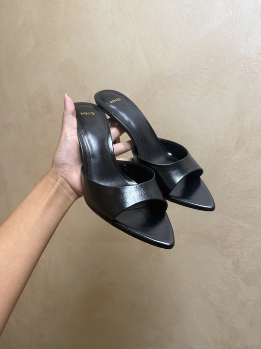 Трендовые босоножко Mango