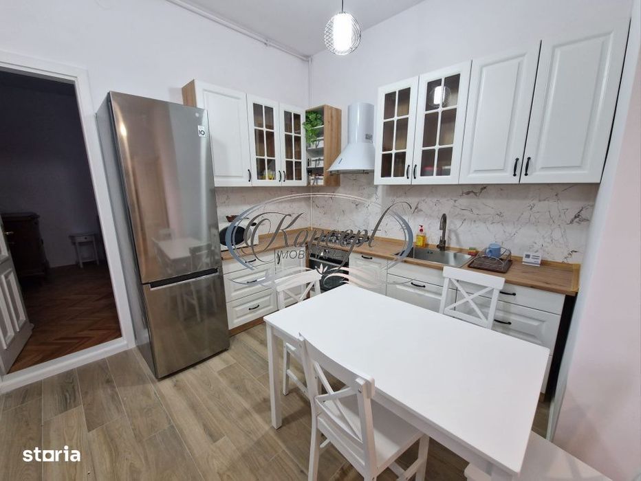 3 camere in vila, zona Horea