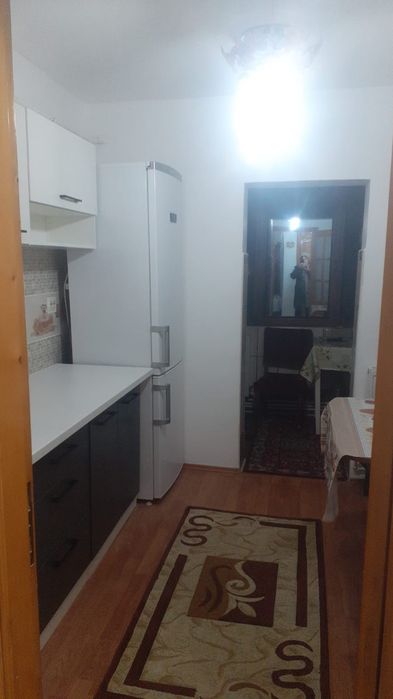 Închiriez apartament