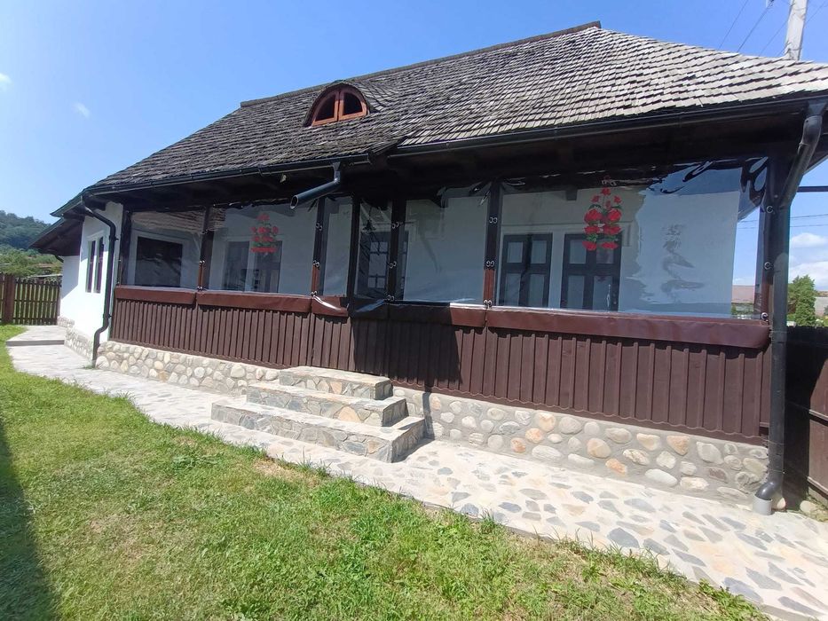 Folie Cristal pentru închidere terase