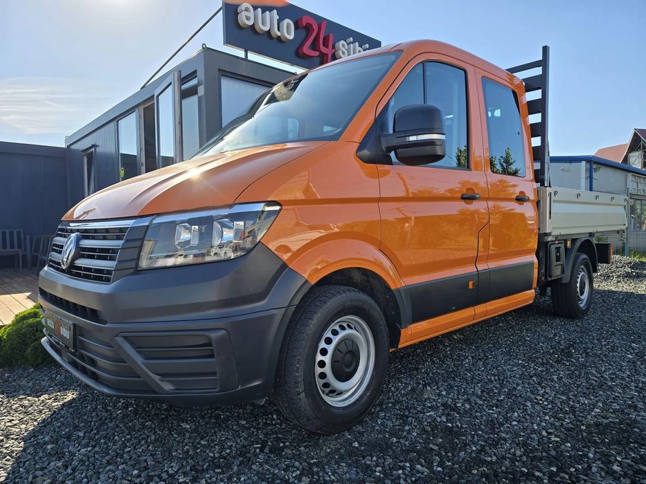 Volkswagen Crafter 140 CP doka 6 loc. bena 2,7 m. 2019 Klima,podea noua, distributie schimbata, tehnic/estetic foarte bine.