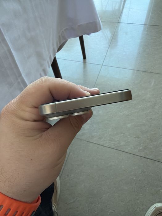 Продам Айфон 15 про макс