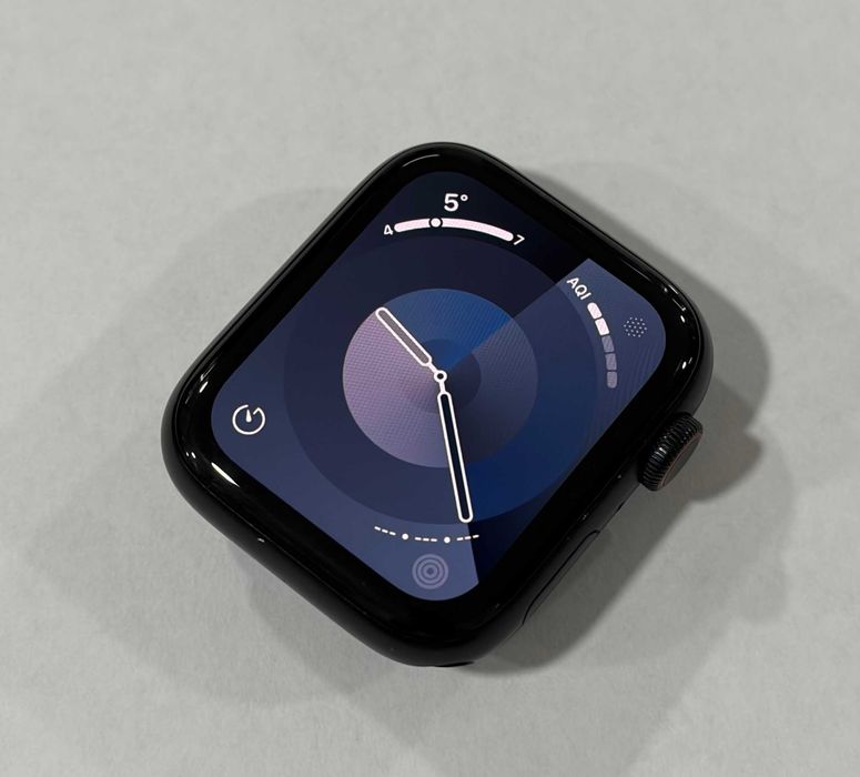 Смарт часовник Apple - Watch SE2 v2 Cellular