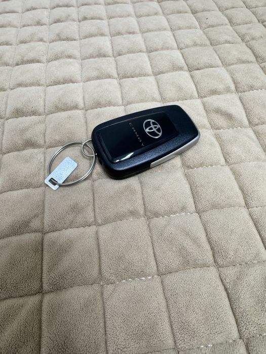 Ключ камри 70 75 новый