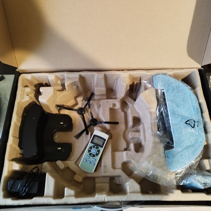 Продам робот пылесос Polaris