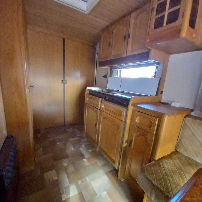 Rulotă cu panou solar