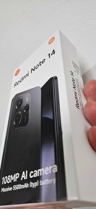 Vând 3 telefoane xiaomi redmi note 14