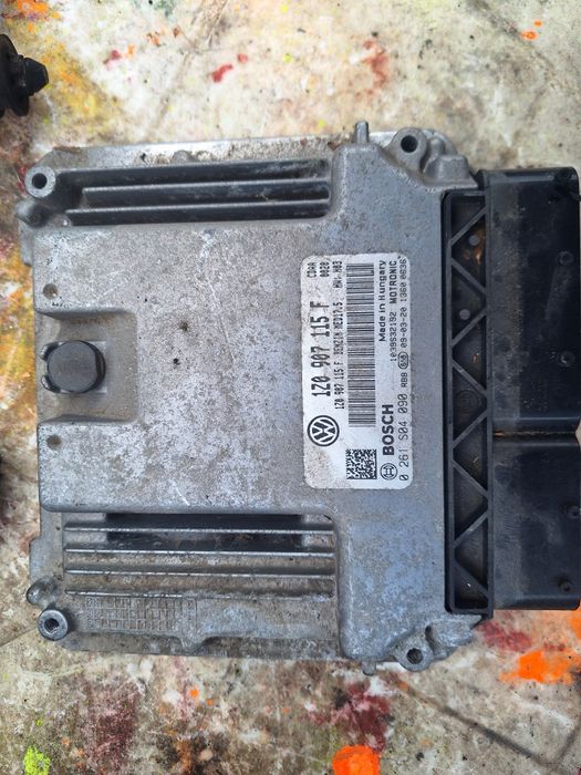 ECU calculator motor Skoda Octavia 1.8 tsi CDAA 1Z0 907 115 F