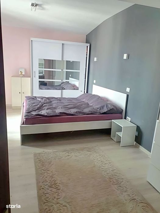 Luxury Villa Apartment in Central Constanța: 3 Rooms, 2 Baths, Parking