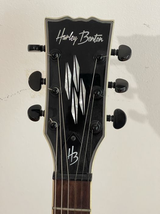 Цялостен комплект ел.китара Harley Benton