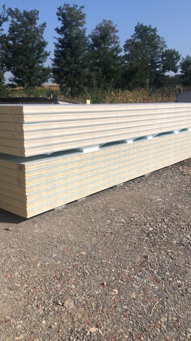 Depozit Panouri sandwich Ruginoasa