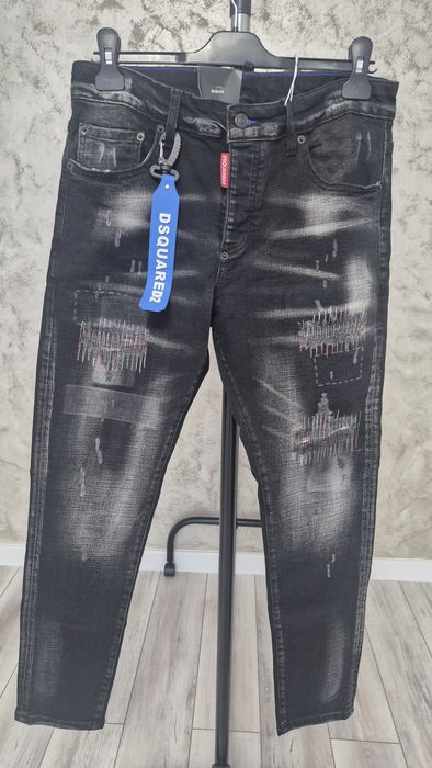 Blugi dsquared2 elastici noi cu etichetă