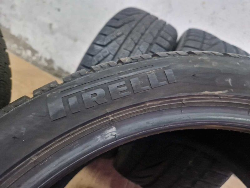4 Pirelli R20 235/35/-285/35
спорт пакет зимни гуми 
DOT3918