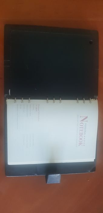 Agenda piele business cu suport pentru carduri si carti de vizita