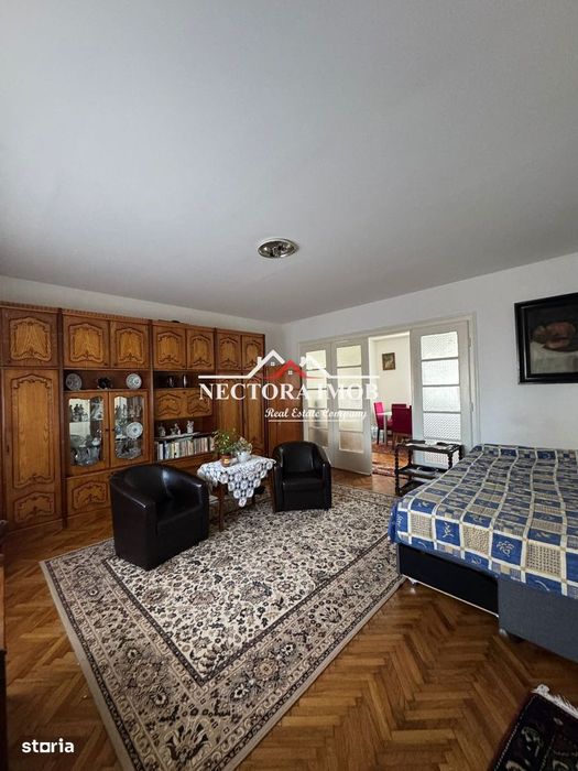 NECTORA IMOB Exclusivitate-Casa Ultracentrala 3 camere,Curte proprie