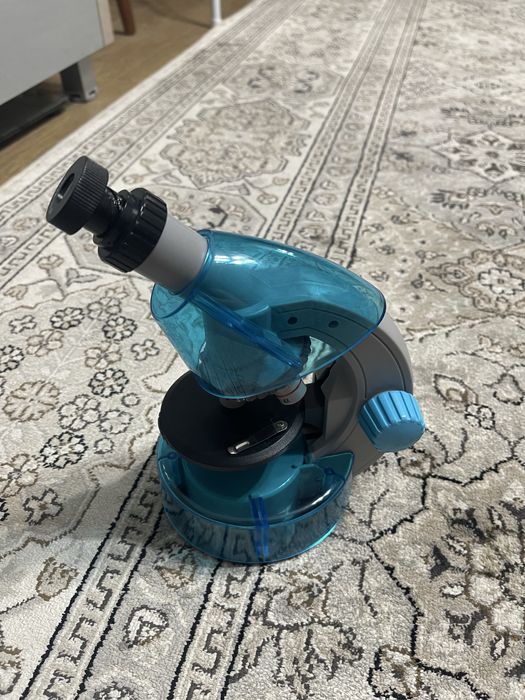 Микроскоп Levenhuk LabZZ M101