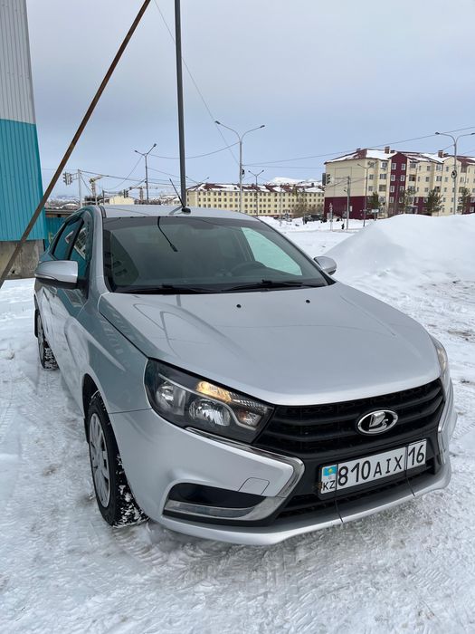 Машина, Веста состояние очень хорошое