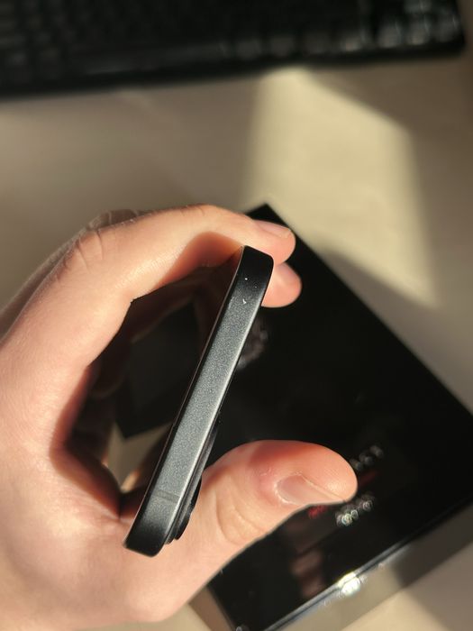 iPhone 15 128gb 90% baterie