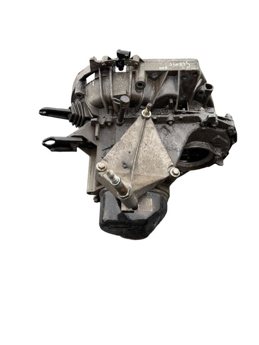 Ръчна скоростна кутия за Renault Megane Scenic I(1.4i)