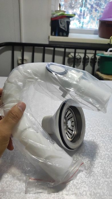 Продам сифон для евро раковины